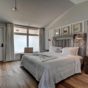 Deluxe King Room Balcony